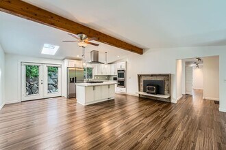 16623 SE 14th St in Bellevue, WA - Building Photo - Building Photo