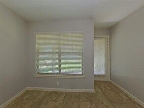 12853 Orion Ct E in Willis, TX - Building Photo - Building Photo