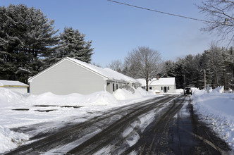 Orchard Circle in Farmington, NH - Building Photo - Building Photo