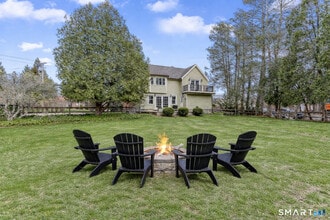 1939 Bronson Rd in Fairfield, CT - Building Photo - Building Photo