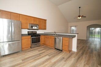 1588 E 56th Pl in Merrillville, IN - Building Photo - Building Photo