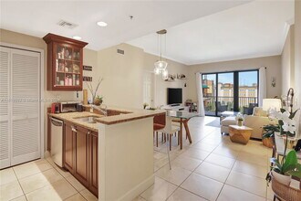 100 Andalusia Ave in Coral Gables, FL - Building Photo - Building Photo