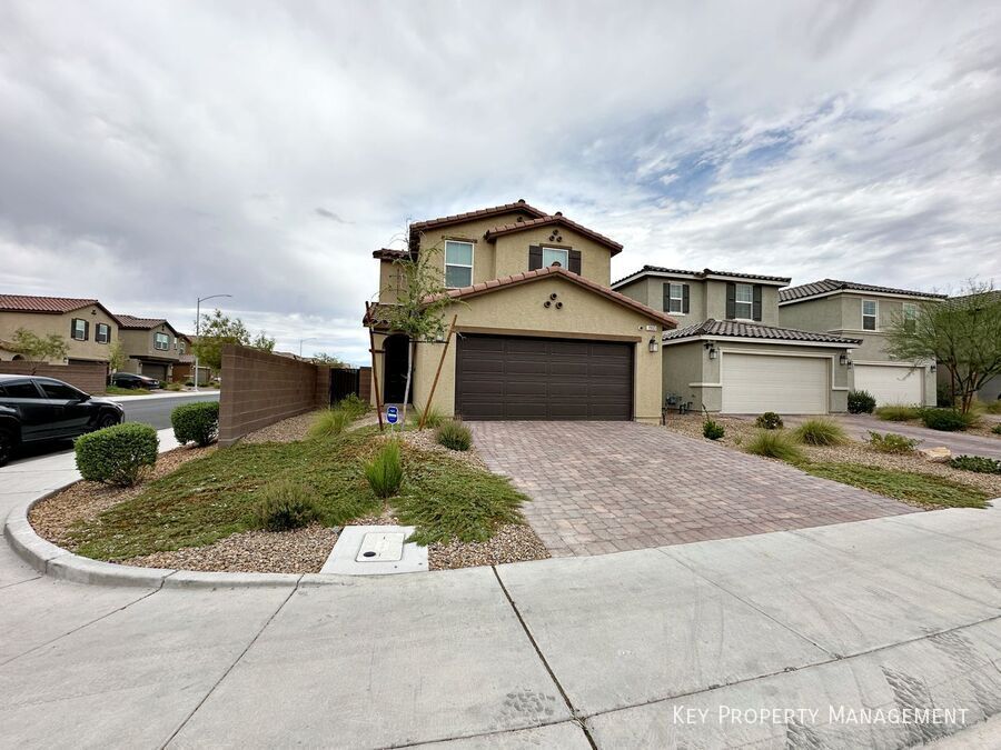 7003 Wildhorse Crk St in North Las Vegas, NV - Building Photo