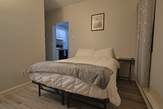 2 Cambridge Lane in Clinton, NY - Building Photo - Building Photo