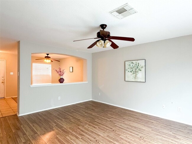 2414 Lakecrest Village Ct