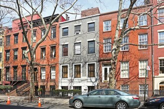 119 W 11th St in New York, NY - Building Photo - Building Photo
