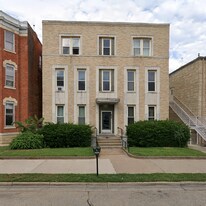 1338 Main St in Dubuque, IA - Building Photo