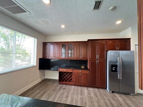 1181 Camellia Cir in Weston, FL - Building Photo - Building Photo