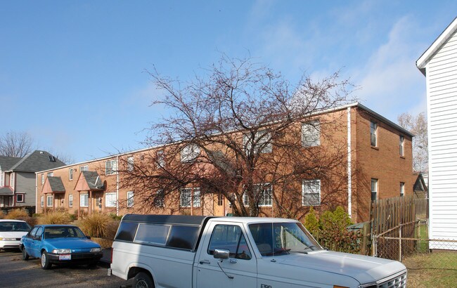 468-474 Elsmere St in Columbus, OH - Foto de edificio - Building Photo