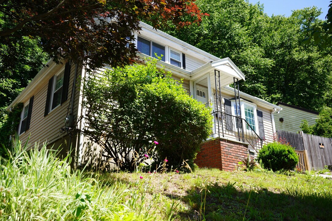 149 Deforest St, Unit 1 Photo