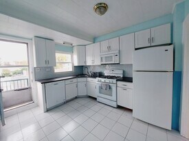 218 Passaic Ave, Unit 2nd floor in Belleville, NJ - Building Photo