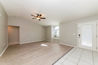 6202 65th Ct E in Palmetto, FL - Building Photo - Building Photo