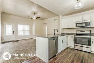 6106 Larkgrove Dr in Louisville, KY - Foto de edificio - Building Photo