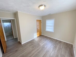 2123 Cedar Dr in Goshen, IN - Building Photo - Building Photo