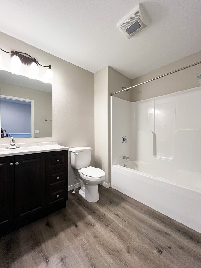 Timberwolf Townhomes in Mankato, MN - Foto de edificio - Building Photo