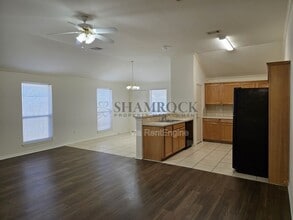 10201 Lilac Ln in Waco, TX - Building Photo - Building Photo