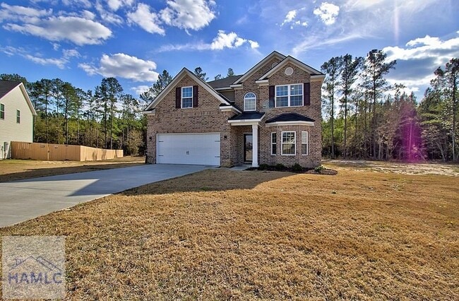 220 Fairview Dr NE in Ludowici, GA - Foto de edificio - Building Photo