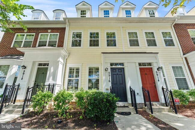 5916 Talbot Dr in Ellicott City, MD - Building Photo - Building Photo