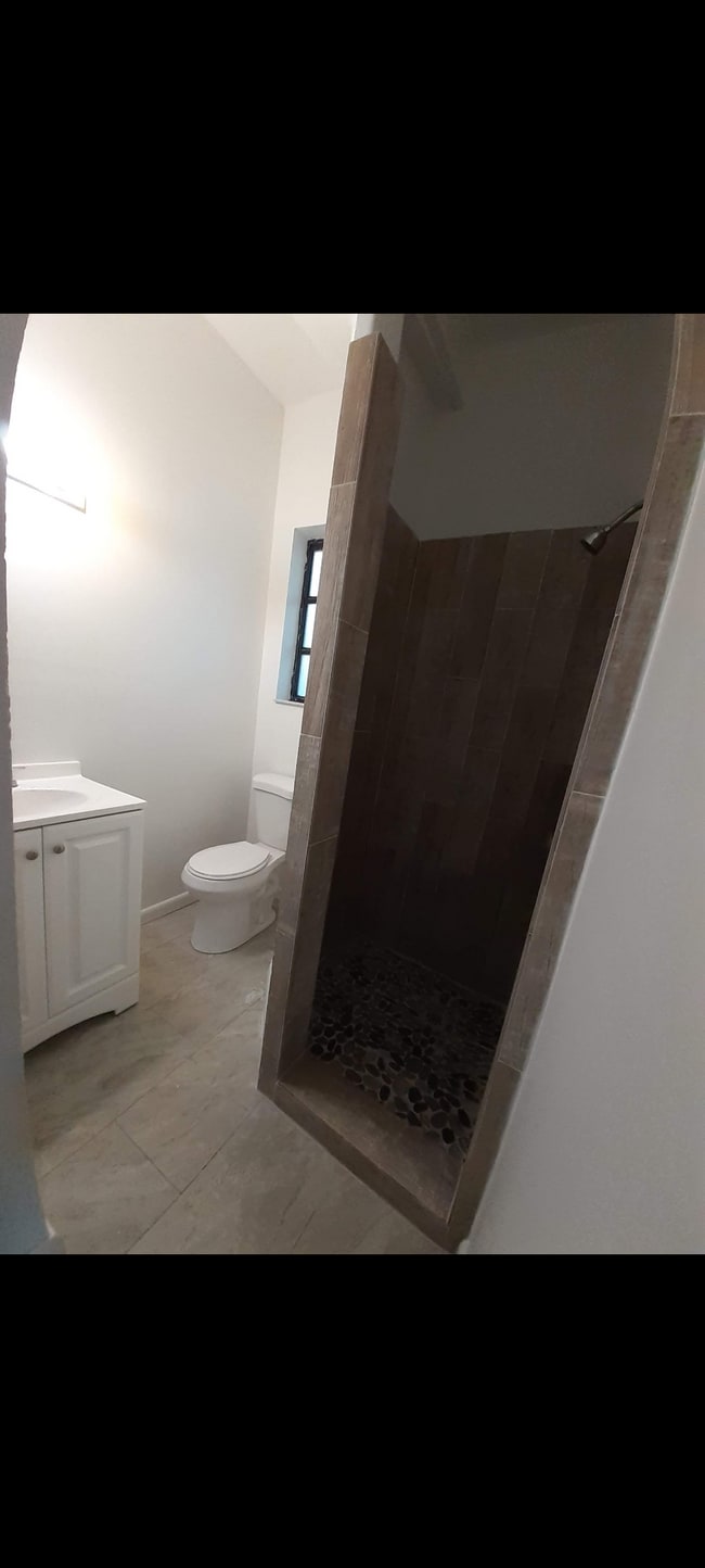 120 3rd Ln, Unit Apartment rental in Key Largo, FL - Foto de edificio - Building Photo