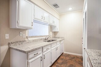 18522 Glen Briar Ln in Houston, TX - Building Photo - Building Photo