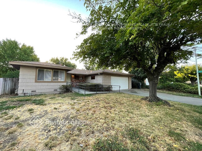 property at 2808 Notre Dame Dr