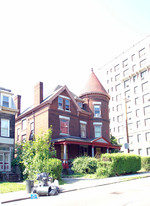 4404 Centre Ave Apartments