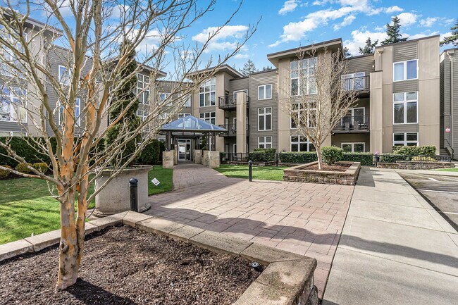 150 102nd Ave SE in Bellevue, WA - Building Photo - Building Photo