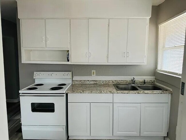 148 Collingwood Ave in Whitehall, OH - Building Photo - Building Photo
