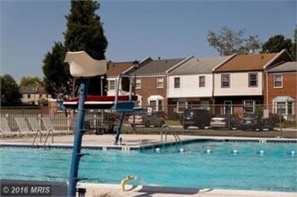 8004 Community Dr in Manassas, VA - Building Photo - Building Photo