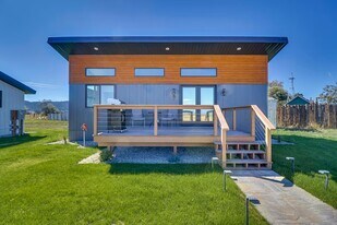 1026 Farmhouse Ln in Kalispell, MT - Building Photo