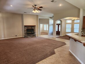 11507 Summit Point Ct in Bakersfield, CA - Building Photo - Building Photo
