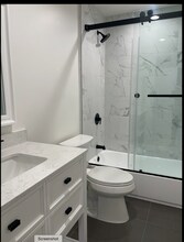 7449 Variel Ave in Canoga Park, CA - Building Photo - Building Photo