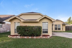 15626 Barbarossa Dr in Houston, TX - Building Photo