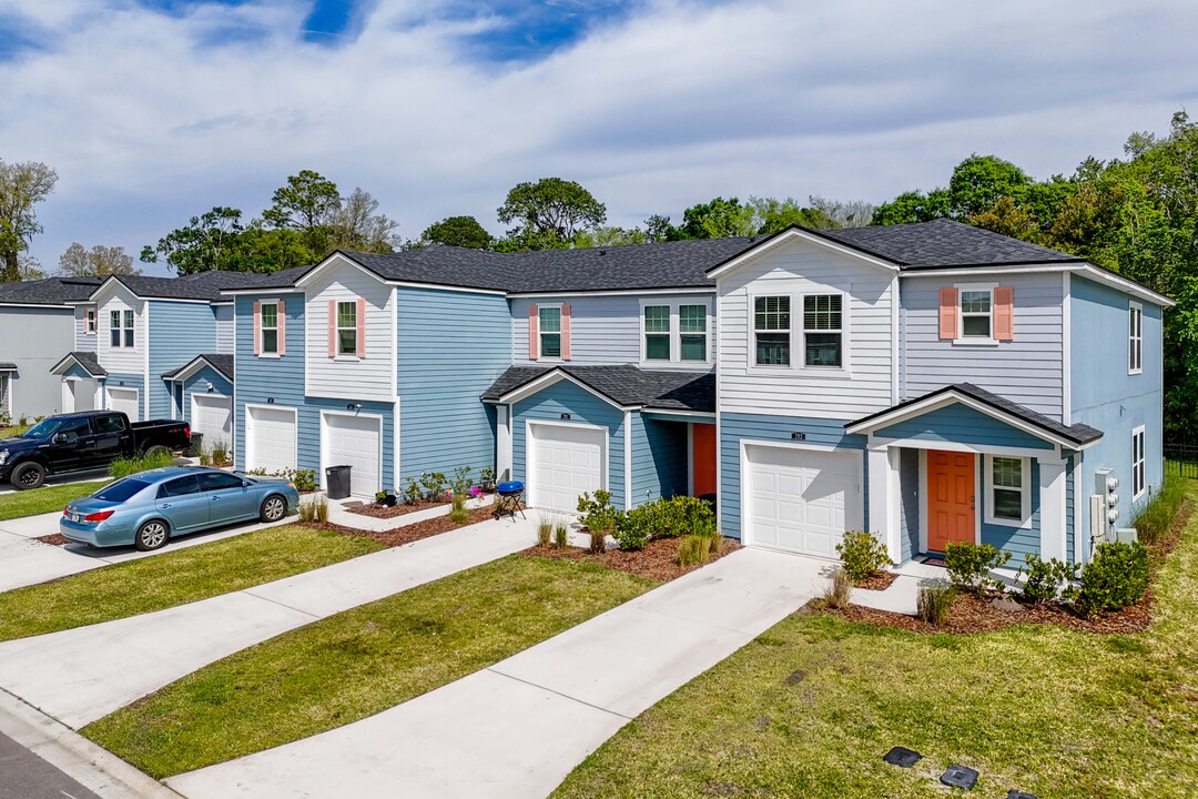 Duval Landing in Jacksonville, FL - Foto de edificio