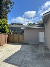 224 Guajome St, Unit Unit B in Vista, CA - Building Photo - Building Photo