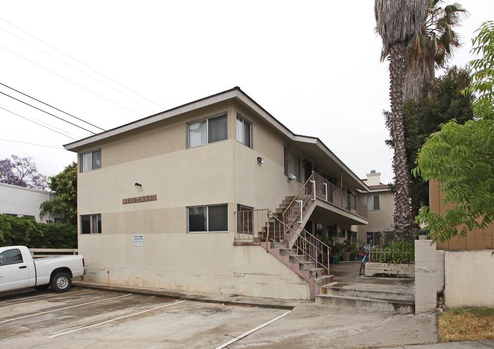 1919-1923 Mission Ave in San Diego, CA - Building Photo