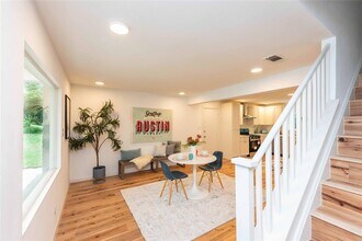 3801 Wilson St in Austin, TX - Building Photo - Building Photo