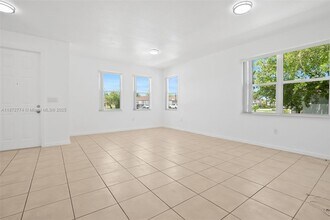 10902 SW 242nd St in Homestead, FL - Building Photo - Building Photo