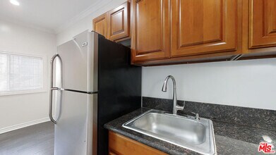 5522 Sierra Vista Ave in Los Angeles, CA - Building Photo - Building Photo