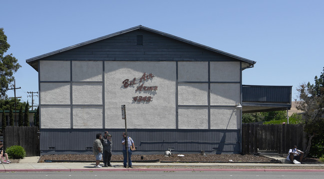 Bel Air Arms Apartments in Concord, CA - Building Photo - Building Photo