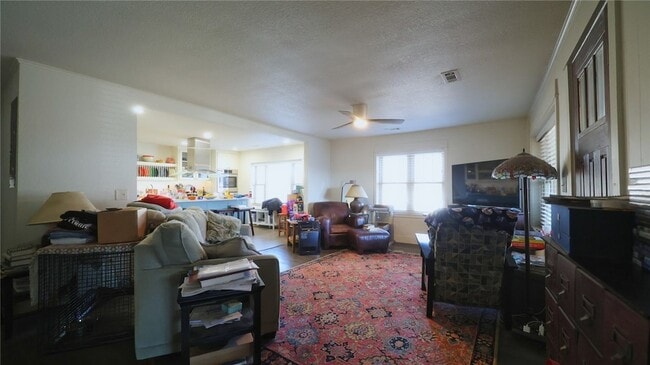 2108 W Stone St in Fayetteville, AR - Foto de edificio - Building Photo