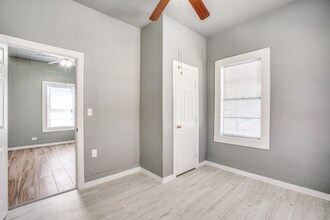 415 5th St in Rosenberg, TX - Foto de edificio - Building Photo