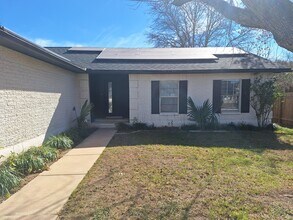 1005 Ridgeline Dr in Round Rock, TX - Building Photo - Building Photo