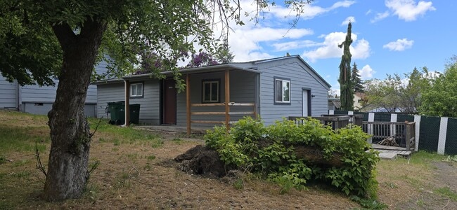 property at 1934 Worden Ave
