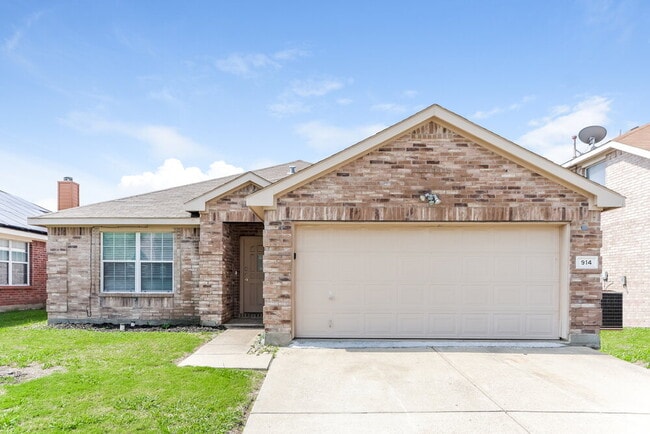 property at 914 Pryor Dr