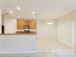 2809 Thistlewood Dr in Seagoville, TX - Foto de edificio - Building Photo