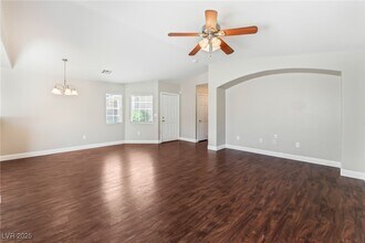 4840 Mars Black Ct in Las Vegas, NV - Building Photo - Building Photo