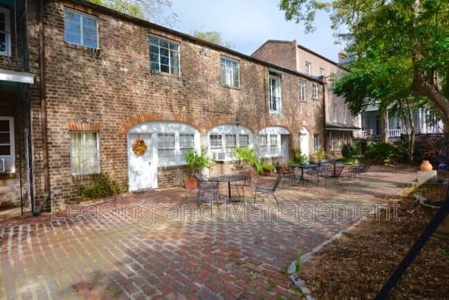 21 Archdale St in Charleston, SC - Building Photo - Building Photo
