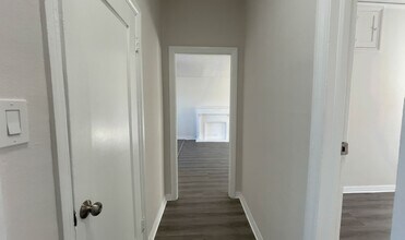 209 N Berendo St in Los Angeles, CA - Building Photo - Building Photo
