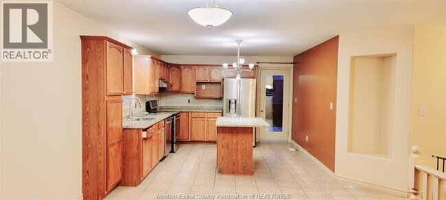 4628 Fontana Ave in Windsor, ON - Building Photo - Building Photo